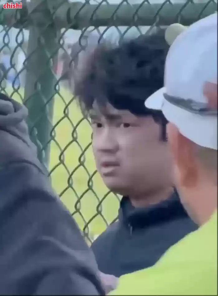 突发!加拿大汽车疯狂冲撞人群,11死超20人伤,30岁亚裔嫌犯被现场群众制服! 第12张 突发!加拿大汽车疯狂冲撞人群,11死超20人伤,30岁亚裔嫌犯被现场群众制服! 第12张