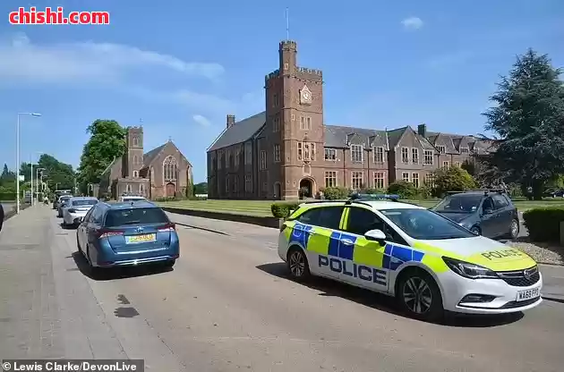 小留学生残忍谋杀同学，英国名校凶案震惊全国！警察：他用锤子砸碎了舍友的头骨 第9张