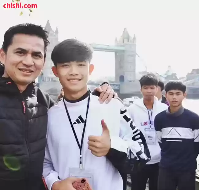 小留学生残忍谋杀同学，英国名校凶案震惊全国！警察：他用锤子砸碎了舍友的头骨 第17张